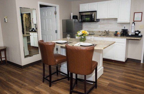 Holyoke Hotel | D. Hotel Suites & Spa