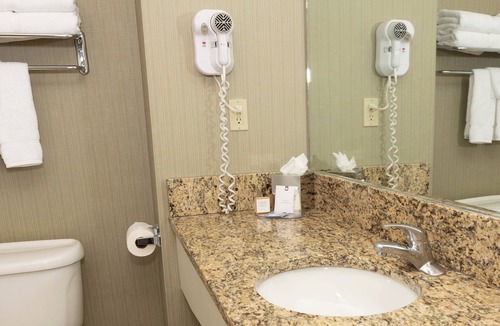 Holyoke Hotel | D. Hotel Suites & Spa