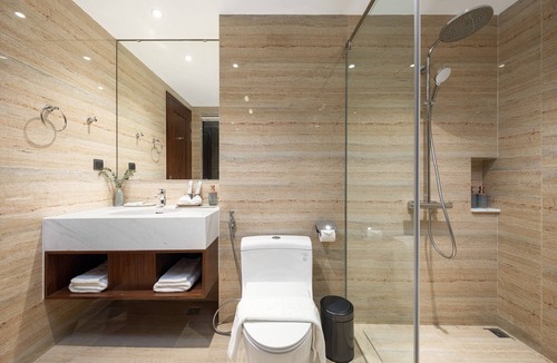 Bai Chay Hotel | D'Lecia Ha Long