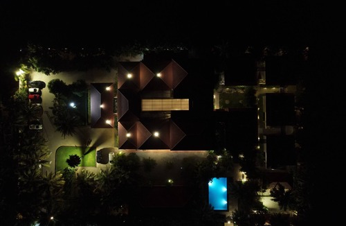 Erode Hotel | D'WAYFARER INN Resort