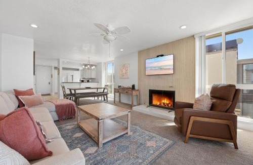 Townsite House | D24 - Cottage on the Sand