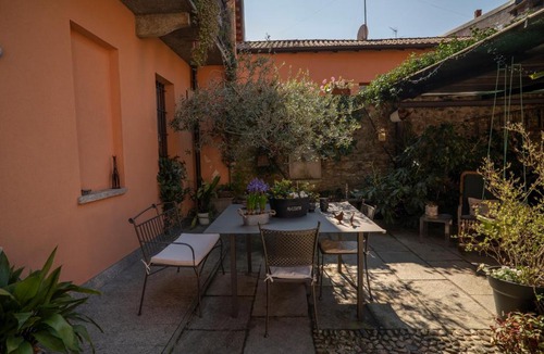 Somma Lombardo Apartment | Da Bianca - Castle, Wifi & Mxp