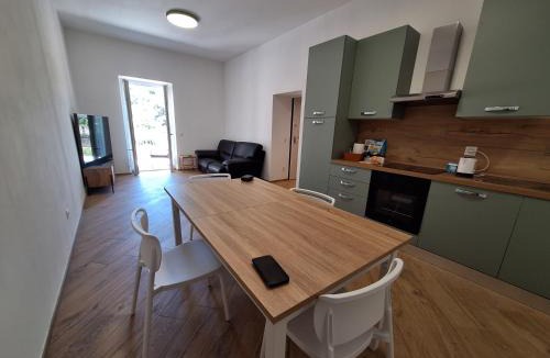 Isola del Cantone Apartment | Da Sandra