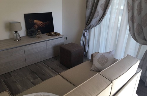 Capanne-Prato-Cinquale Apartment | "Da Vinci" Tuscany House of Artists Apartment