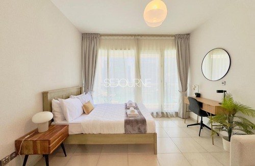 Jumeirah Lake Towers Apartment | DA86 - Well Design Studio in Dubai Arch tower