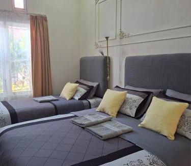 Bukittinggi Villa | Dacha