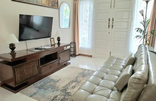 Bukittinggi Villa | Dacha