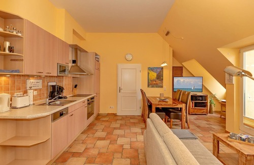 Ostseebad Kuhlungsborn Apartment | Dachgeschosswohnung an der Ostsee mit Balkon - Saunabereich im Haus Inklusive!