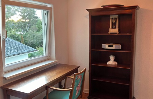 Plittersdorf Apartment | Dachgeschosswohnung im Villenviertel Nähe Rhein