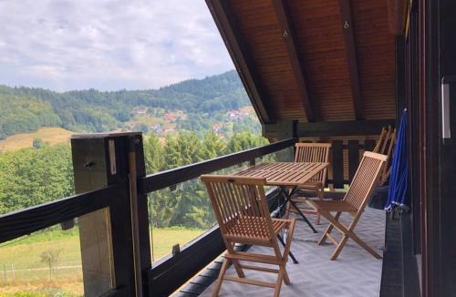 Buehlertal Apartment | Dachstudio in Traumlage mit spektakulärem Ausblick