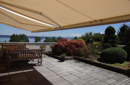 Tutzing Apartment | Dachterrassen Ferienwohnung mit See- u. Bergblilck