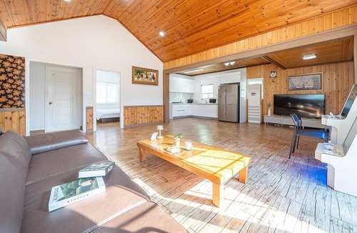 Ansan House | Daebudo Olive Poolvilla Pension