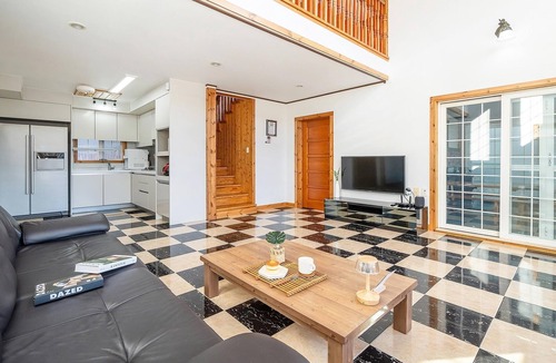 Ansan House | Daebudo Olive Poolvilla Pension