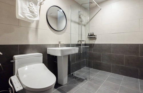 Bongmyeong-dong Hotel | Daejeon Yuseong Nakwon Onsen Hotel