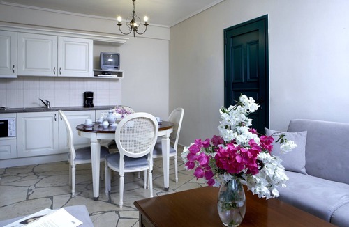 Antipata Apartment | Dafnoudi