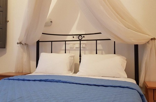 Agia Paraskevi House | Dagris Villa Studios