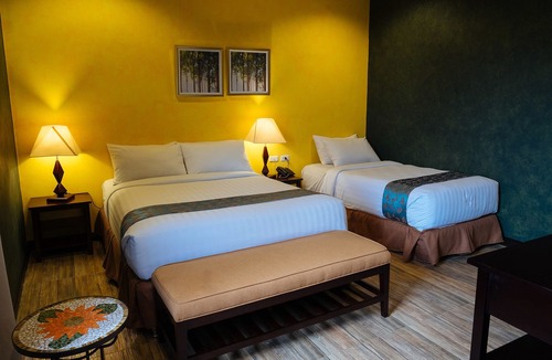Burgos Resort | Dahilayan Forest Park Resort