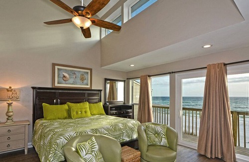Miramar Beach House | Daily Activities Included🚤🎣👙| PRIVATE BEACH, Spacious Beachfront Townhouse☀️⛱🌊