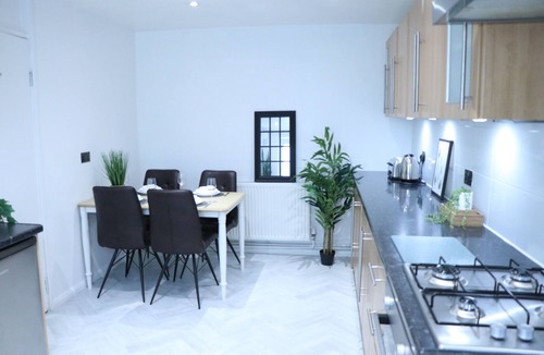 Tottenham Green House | Daily Discount50%|Free Parking|Family |Central