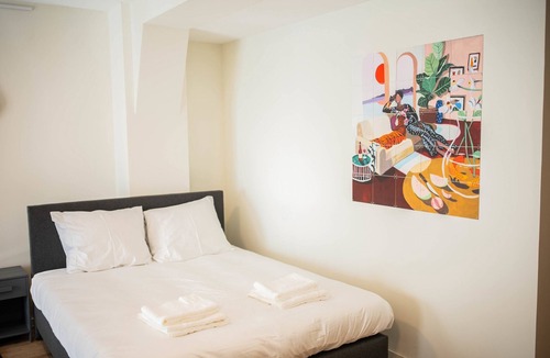 Kop van Zuid Apartment | Daily serviced studio apartment 58m2 -PRH11D-