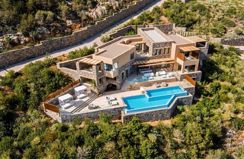 Vathi Resort | Daios Cove