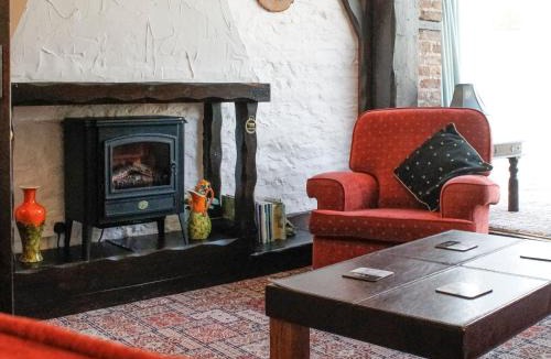 Barnstaple House | Dairy Cottage