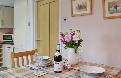 Five Oak Green House | Dairy Cottage