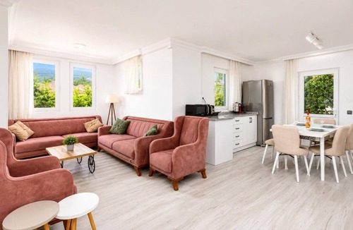 Dalyan City Center Villa | Daisy Villa - Five Bedroom Villa, Sleeps 10