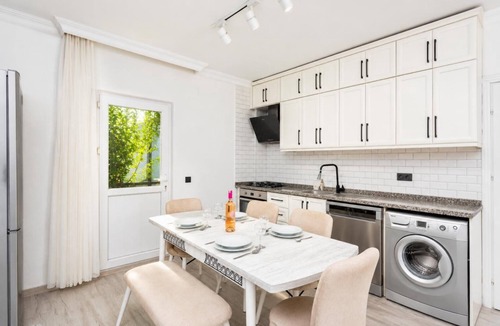 Dalyan City Center Villa | Daisy Villa - Five Bedroom Villa, Sleeps 10