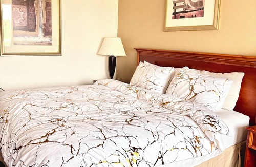 Huron Hotel | Dakota Inn