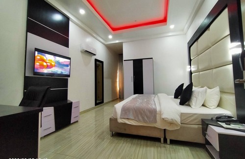 Gwarinpa Estate Hotel | Dalchifit Suites