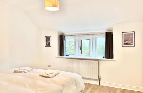 Youlgreave House | Dale View