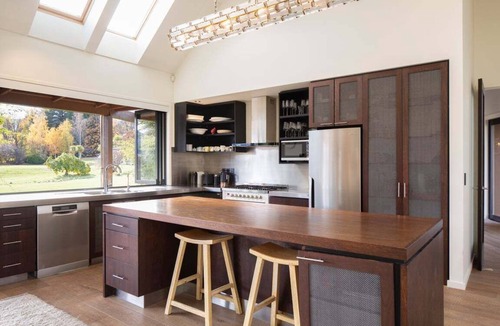 Lower Shotover House | Dalefield Hideaway | Hot Tub & Mountain Views