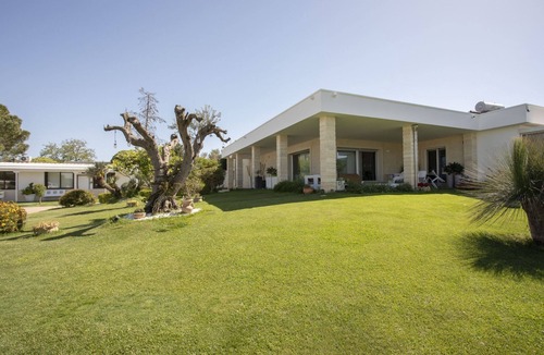 Leverano House | Dalesco Studio Apartment 6 | villa with pool