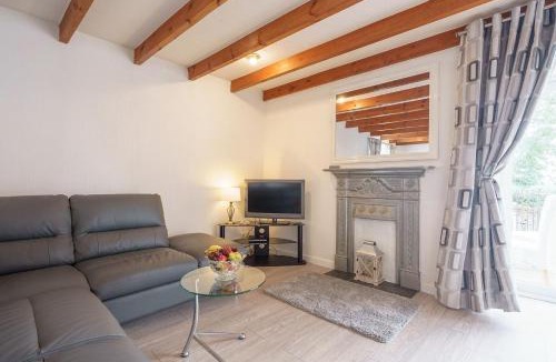 Thornhill House | Dalgarnock Cottage