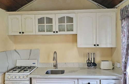 Porus Cottage | Dalkeith Cottages-10 Minutes From Mandeville