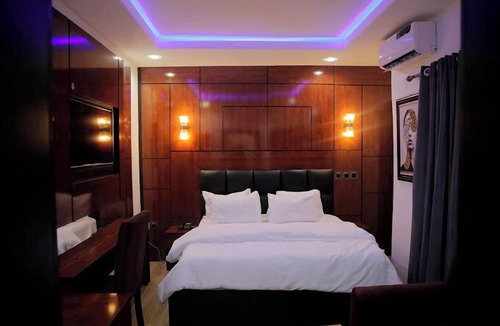 Enugwu Ukwu Hotel | Dalobi Hotel