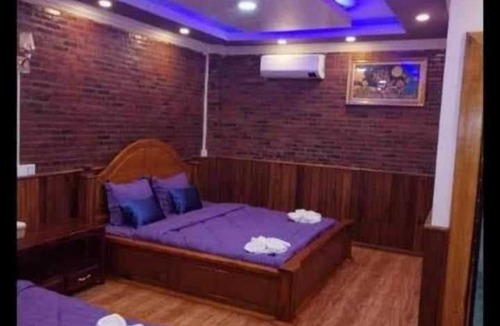 Banan House | Dalux Motel