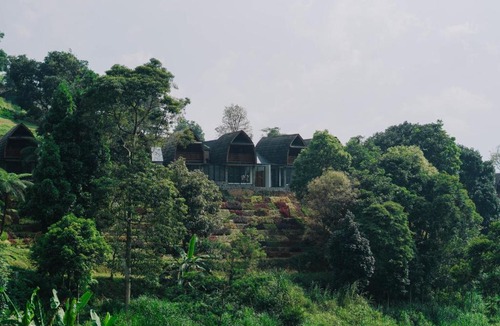 Ciloto Hotel | Damar Langit Resort