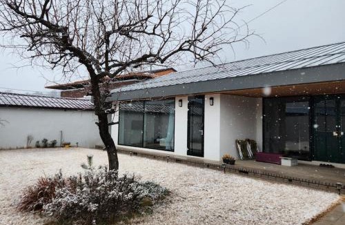 Damyang Bed & Breakfast | Damonga