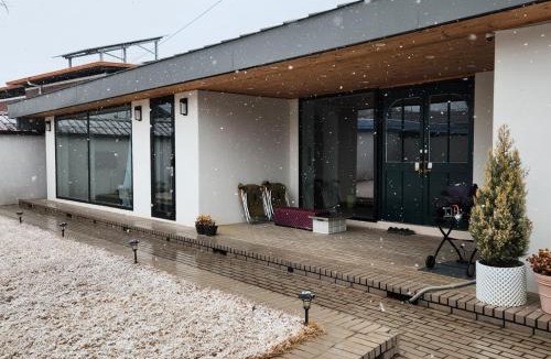 Damyang Bed & Breakfast | Damonga