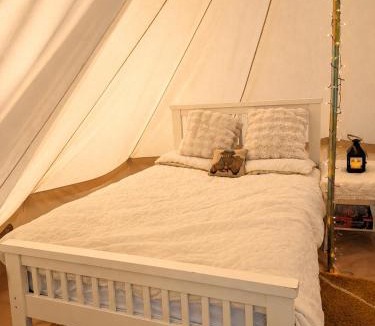 Bere Alston Other | Damson Keep Wild glamping pop up