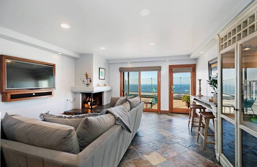 Dana Point Condo | Dana Point Luxury Oceanfront Condo - STR14-0091 - views galore!