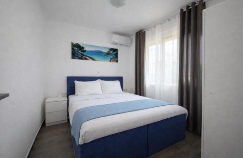 Paralia Ofryniou Apartment | Danai & Palm Stay Complex by Horizon Homes