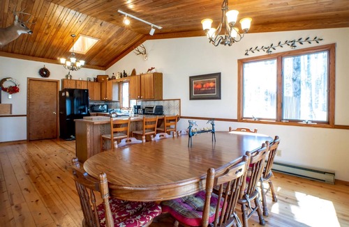 Old Timberline House | Dancing Bear - 349 Ridge Road Dancing Bear - Private Wooded Lot, Pet Friendly, Lake Access