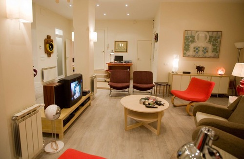 Imperial Apartment | DANCING BIG AND SPACIOUS