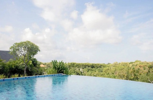Kampial Villa | Dancing Haca Villa - 2BR with Public Pool 15