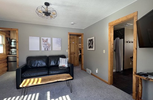 St. Joseph Cottage | DANCING PINES SUITE at Dancing Pines Retreat A Luxury Log Home & Pet Friendly.