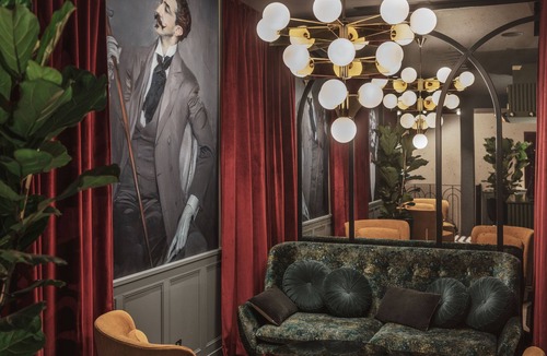Les Halles Hotel | Dandy Hotel