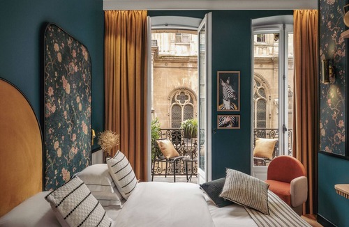 Les Halles Hotel | Dandy Hotel